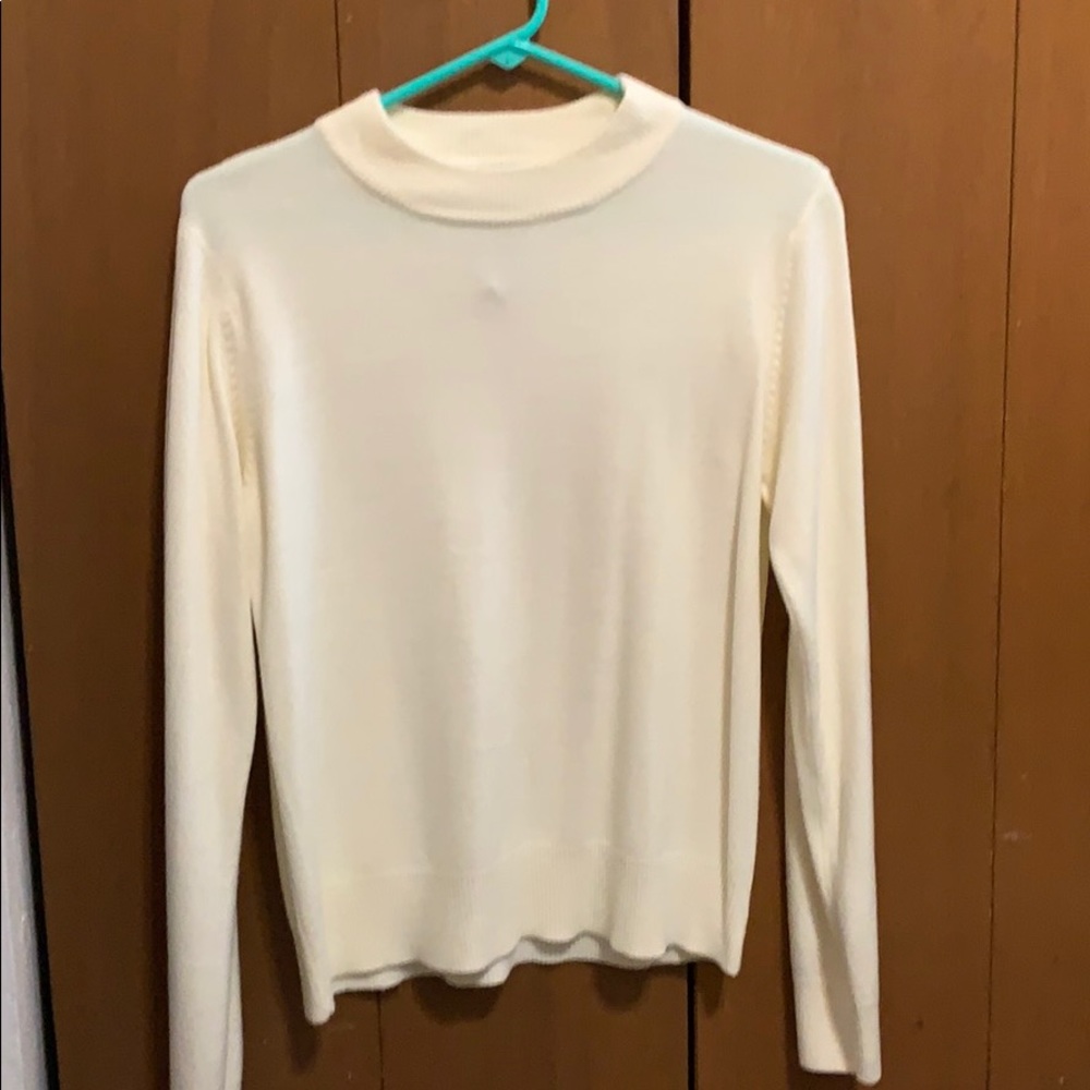 Pull over sweater cream color